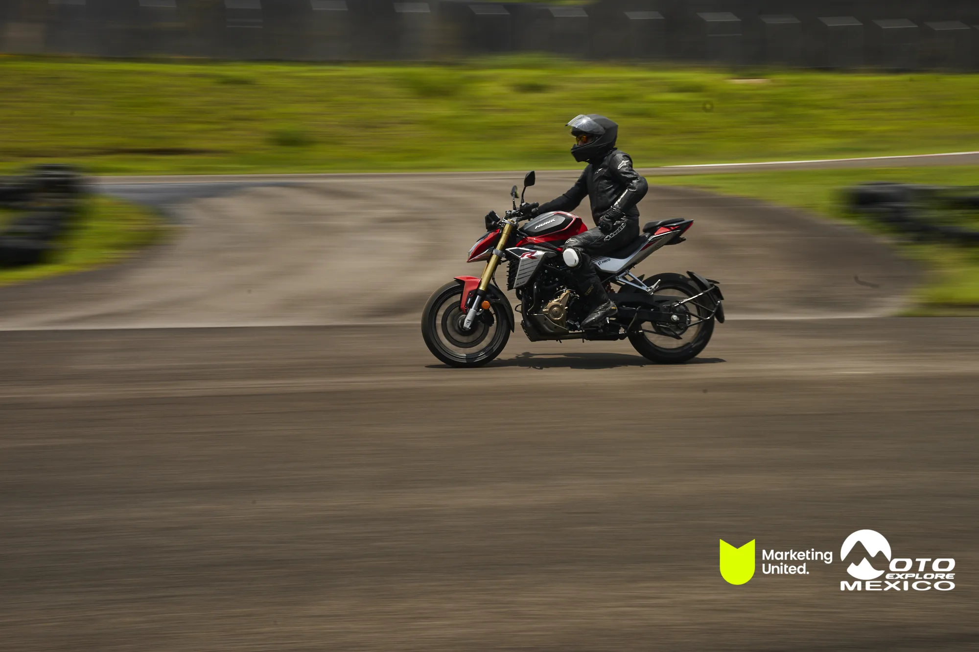 HUNK TRACKDAY 117